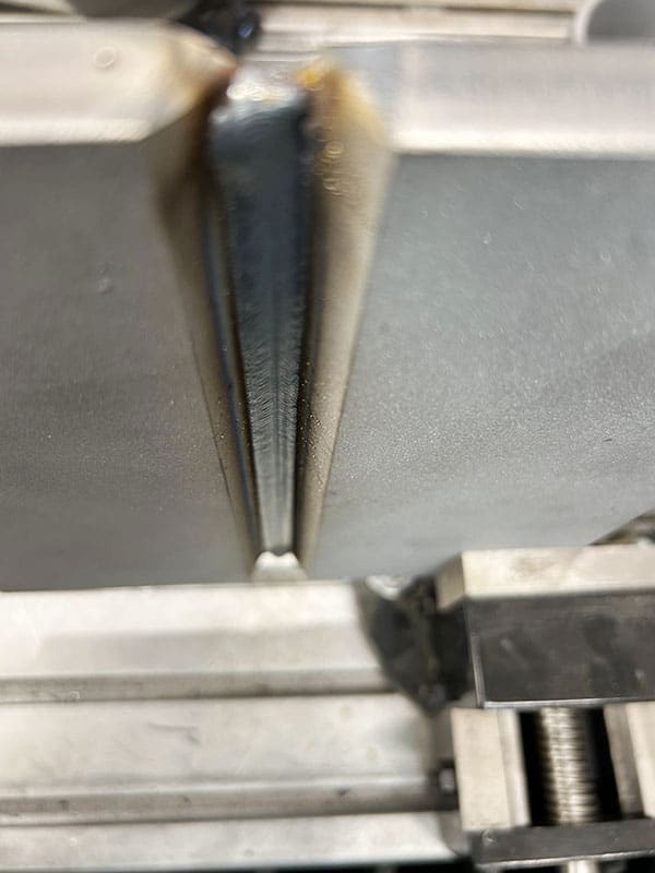 XTRACTION XFLARE Schweißnaht Detailaufnahme